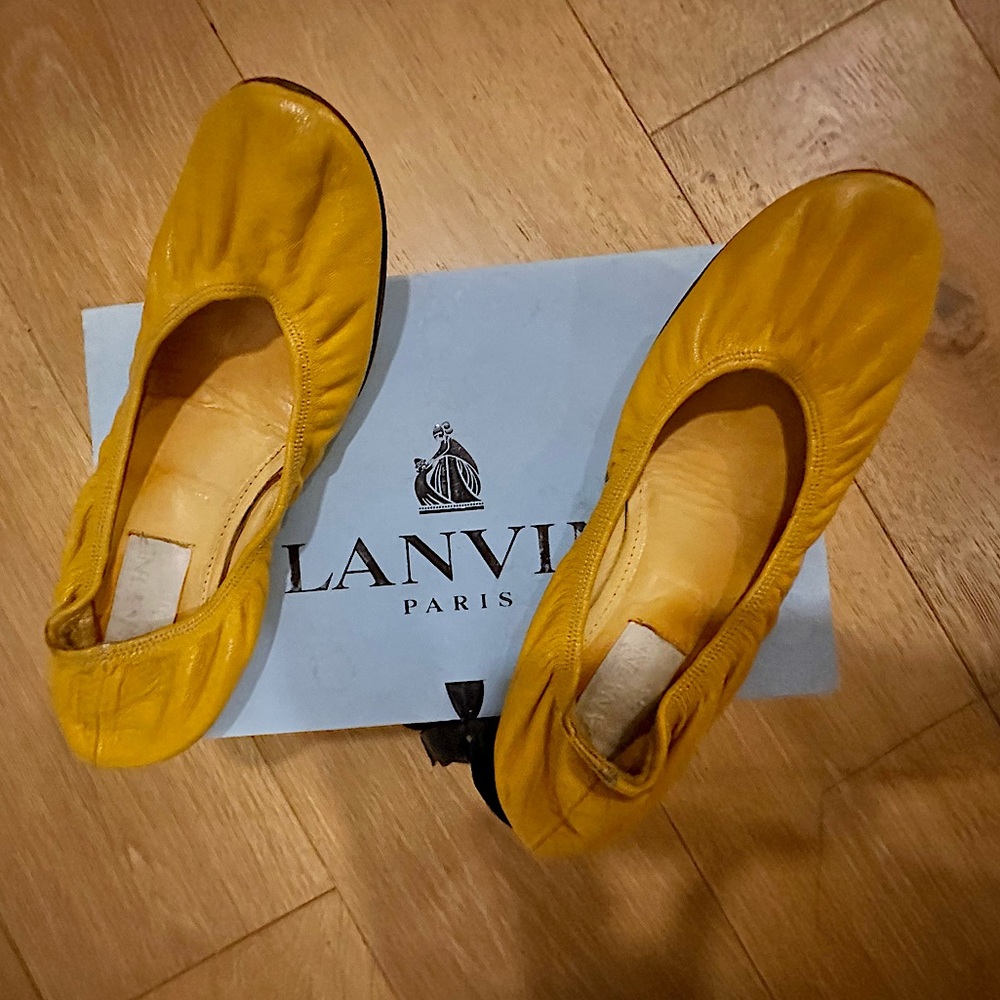 Lanvin ballet shoe